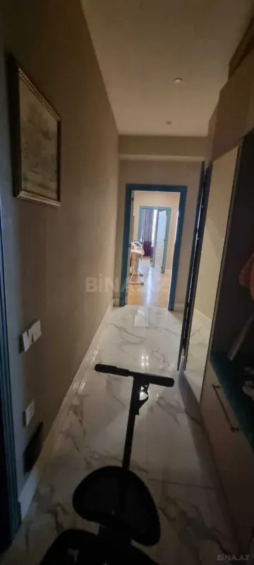 Satılır 3 otaqlı mənzil 118 m²