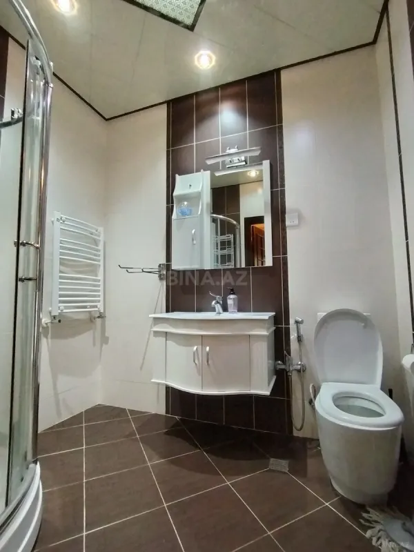 Satılır 3 otaqlı mənzil 118 m²