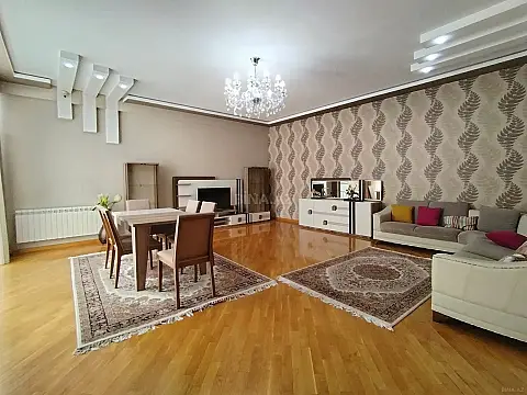 Satılır 3 otaqlı mənzil 118 m²