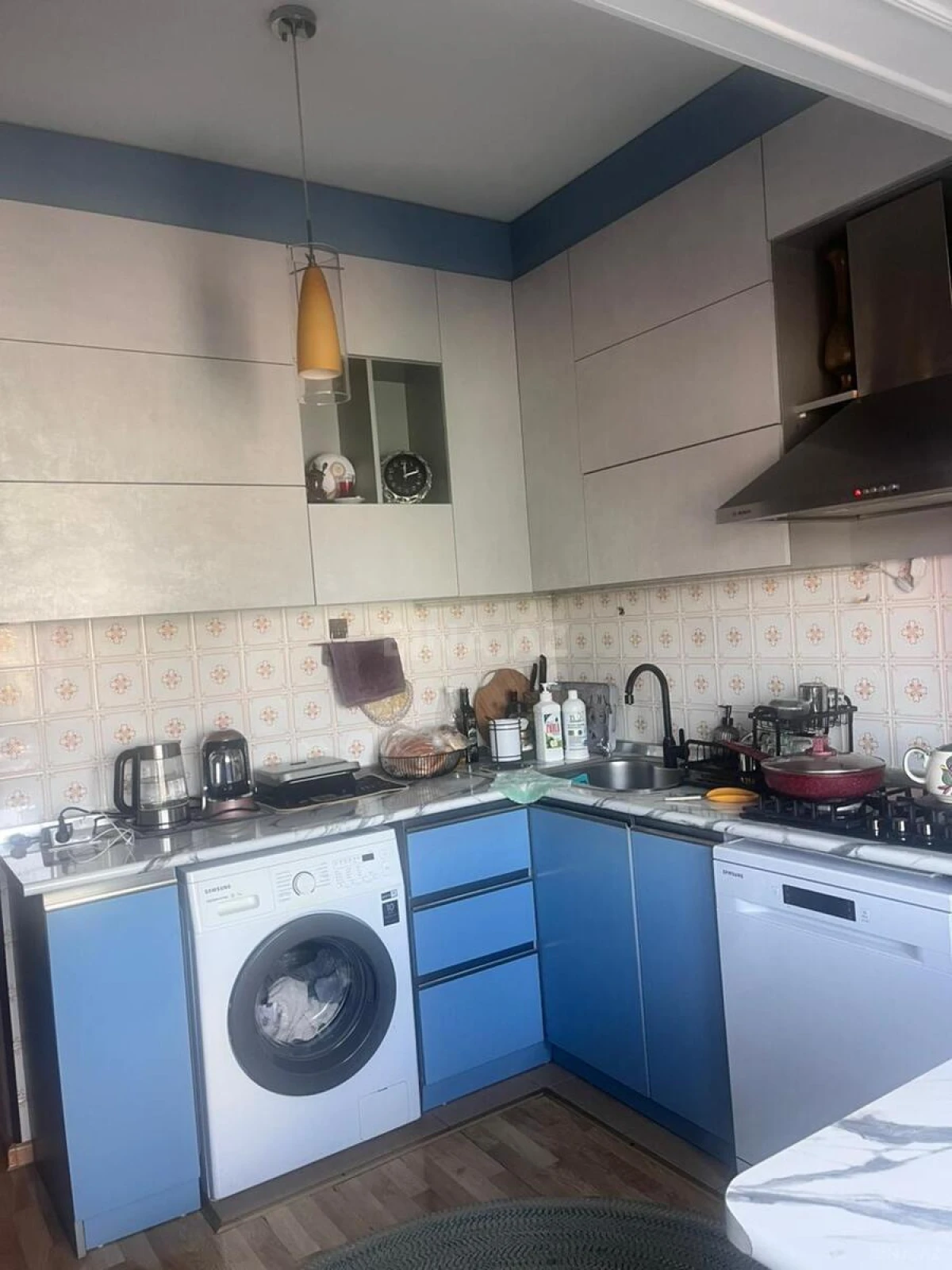 Satılır 4 otaqlı mənzil 100 m²