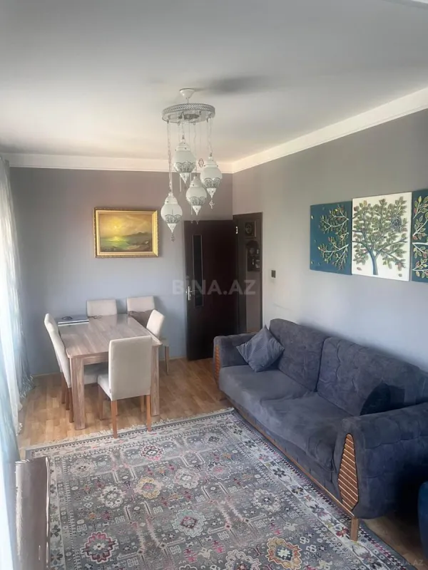 Satılır 4 otaqlı mənzil 100 m²