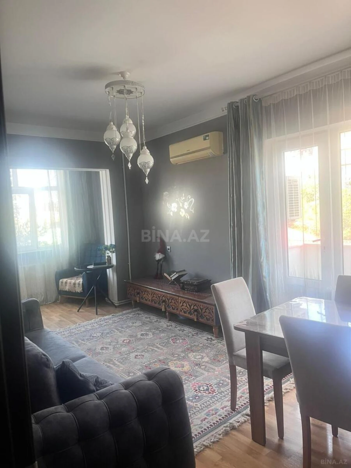 Satılır 4 otaqlı mənzil 100 m²