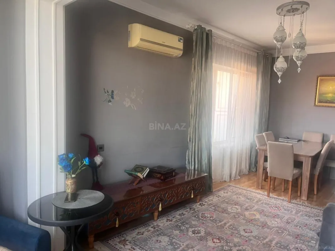 Satılır 4 otaqlı mənzil 100 m²