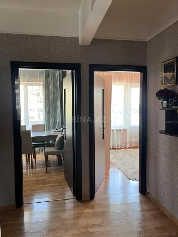 Satılır 4 otaqlı mənzil 100 m²