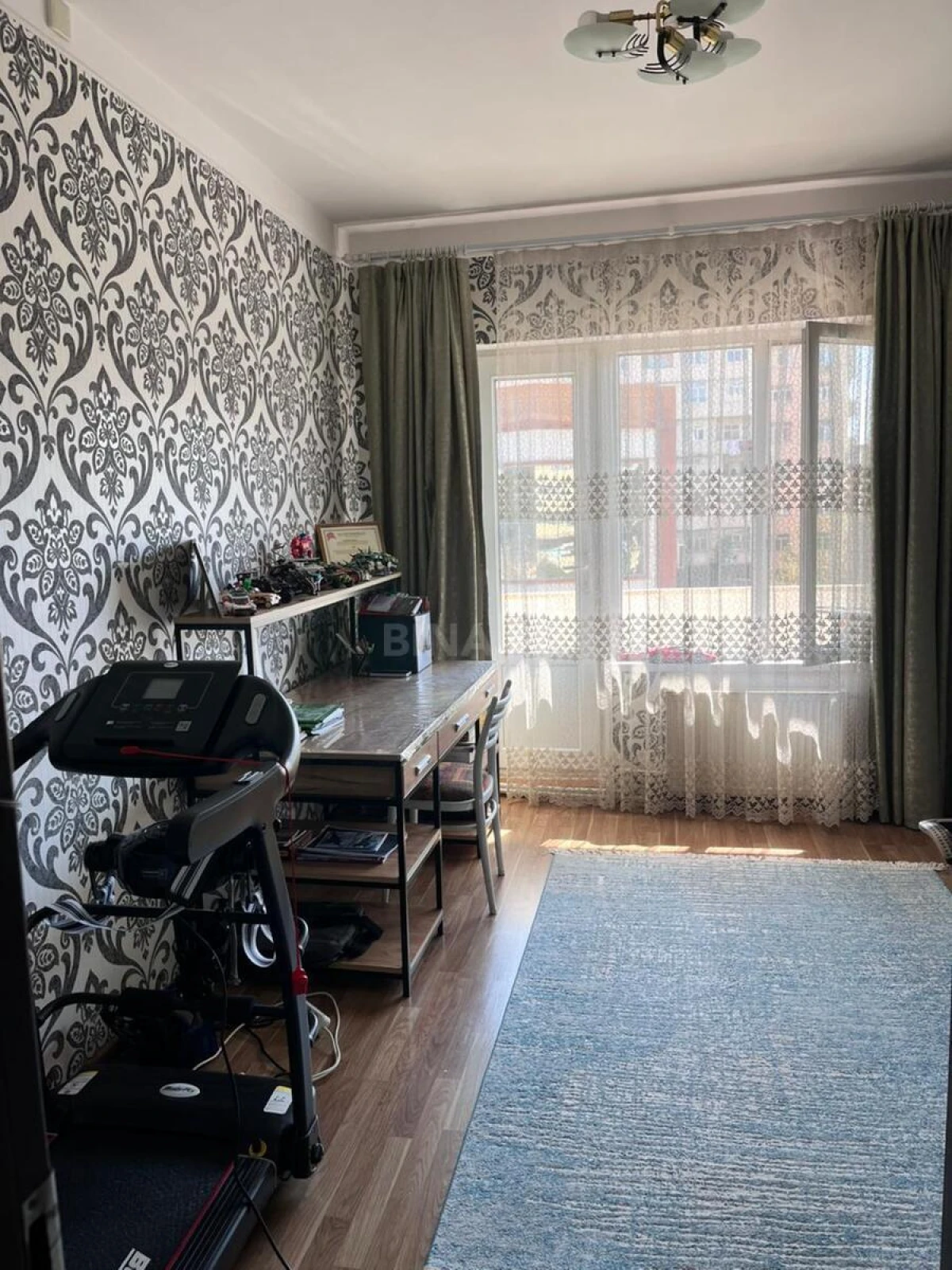 Satılır 4 otaqlı mənzil 100 m²