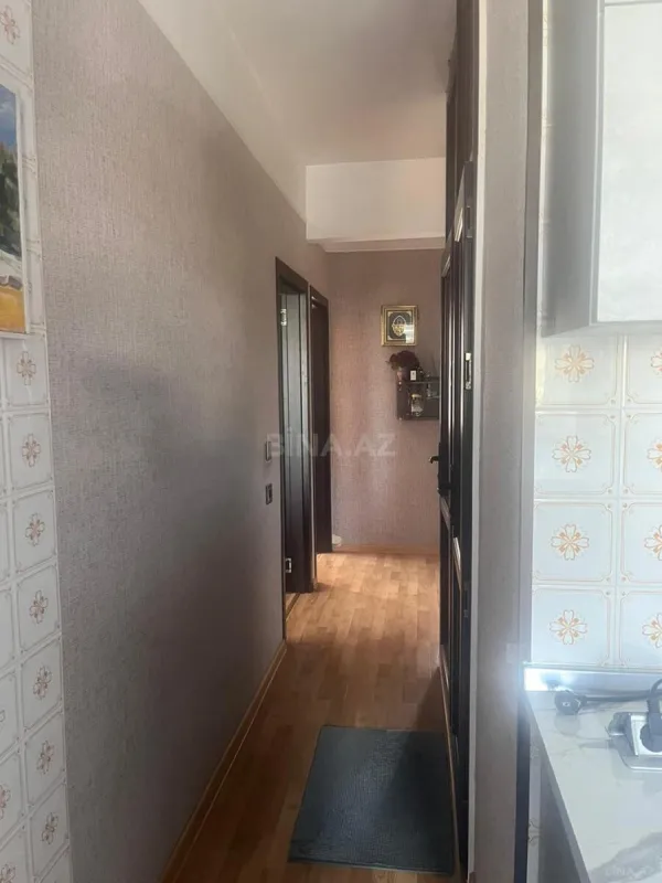 Satılır 4 otaqlı mənzil 100 m²