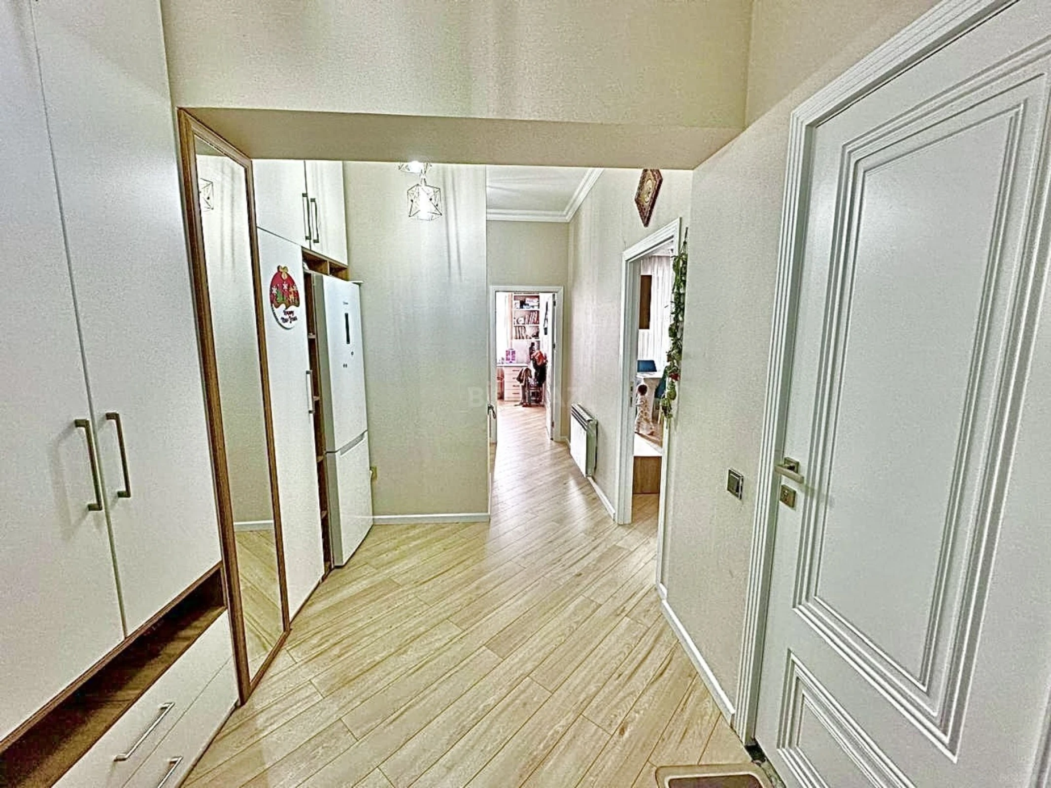 Satılır 2 otaqlı mənzil 65 m²