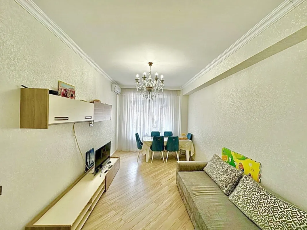 Satılır 2 otaqlı mənzil 65 m²