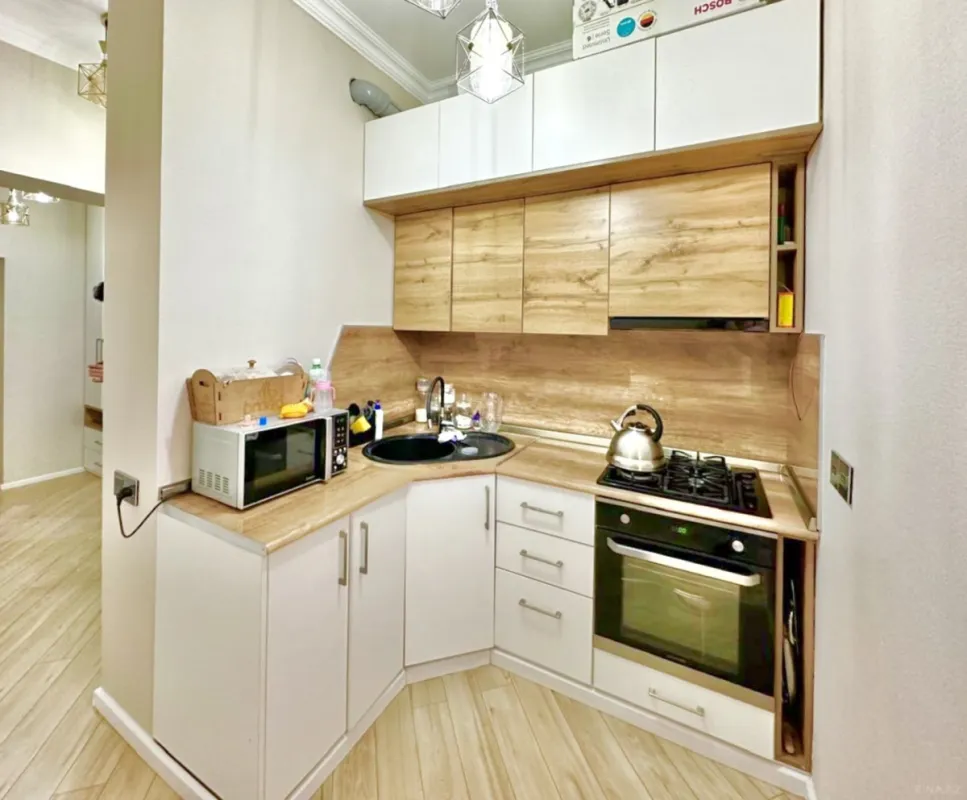 Satılır 2 otaqlı mənzil 65 m²