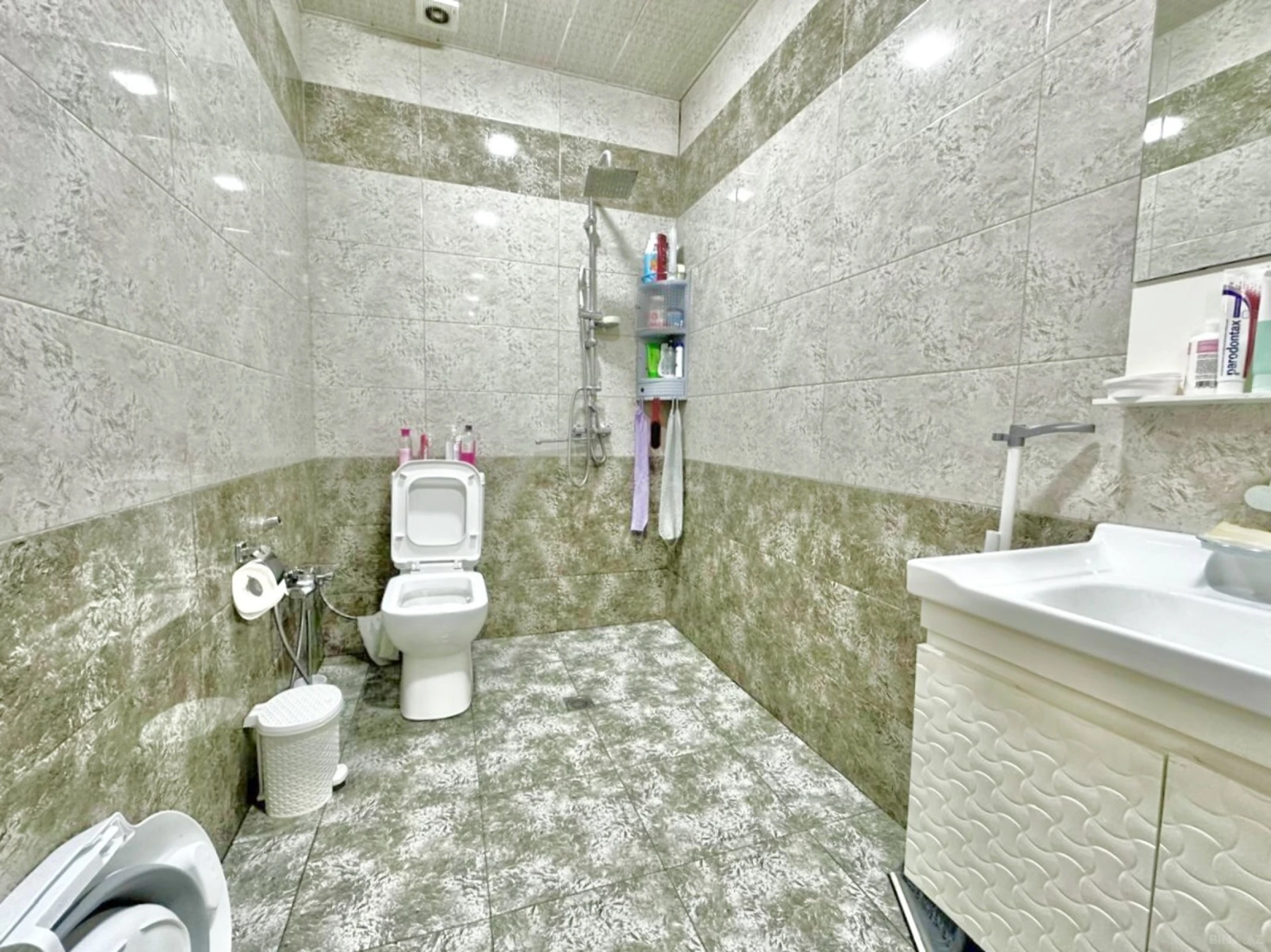 Satılır 2 otaqlı mənzil 65 m²