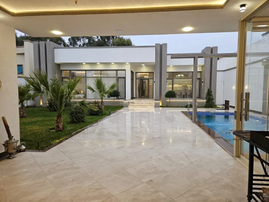 Kirayə verilir 4 otaqlı həyət evi 200 m²