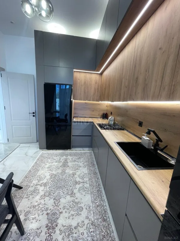 Kirayə verilir 4 otaqlı həyət evi 250 m²