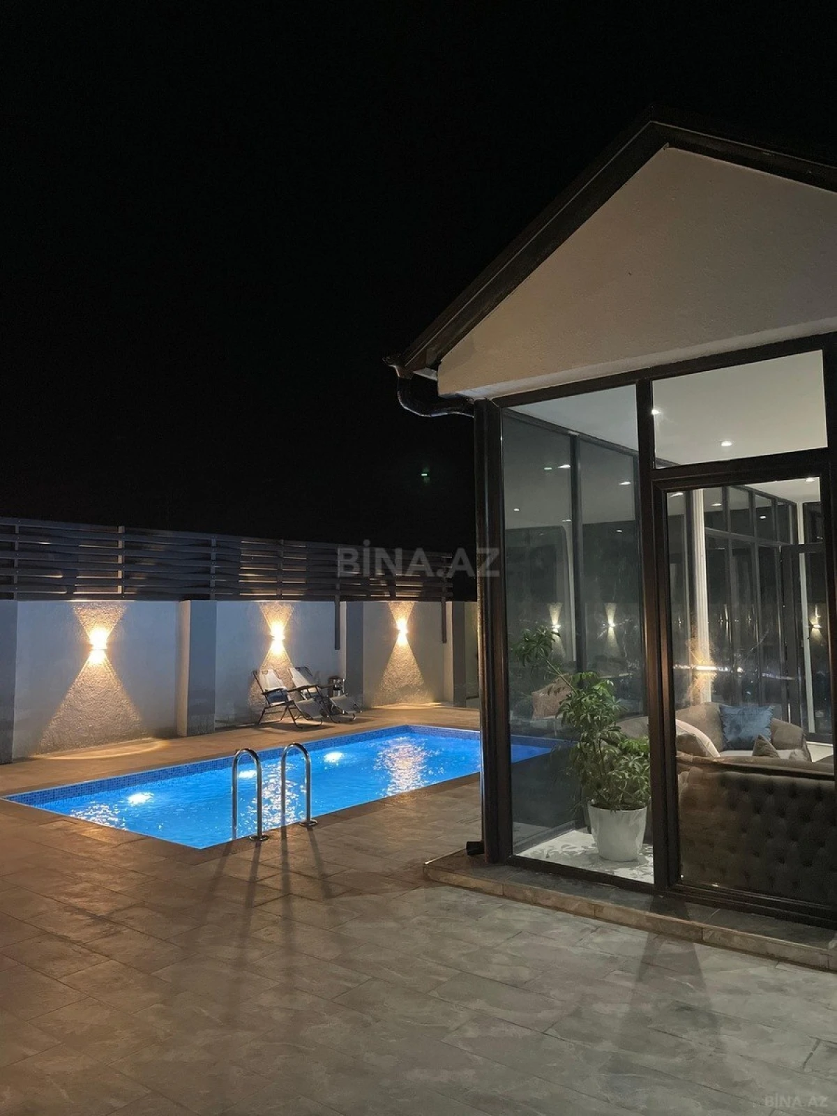 Kirayə verilir 4 otaqlı həyət evi 250 m²
