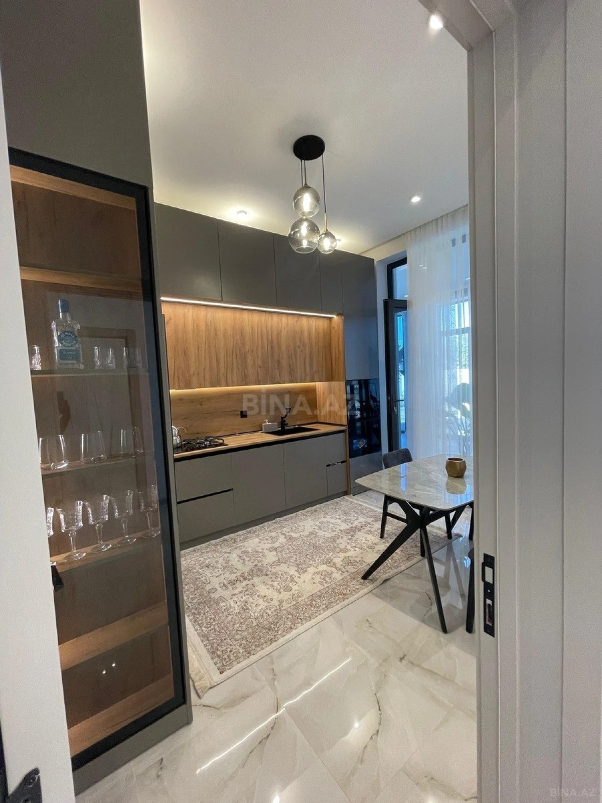 Kirayə verilir 4 otaqlı həyət evi 250 m²
