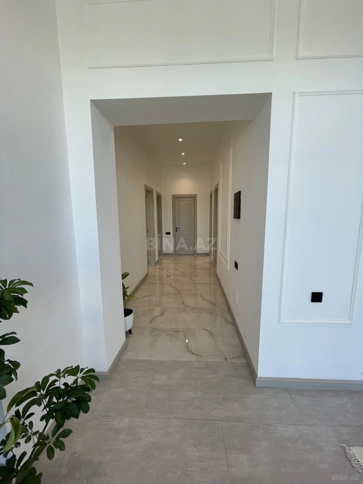 Kirayə verilir 4 otaqlı həyət evi 250 m²