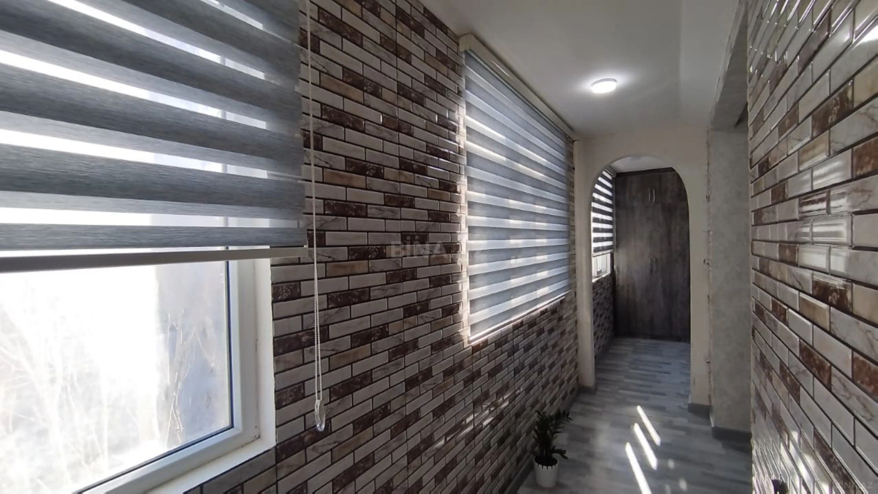 Satılır 5 otaqlı mənzil 120 m²