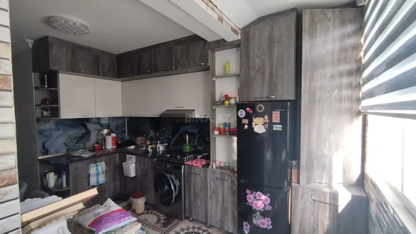 Satılır 5 otaqlı mənzil 120 m²