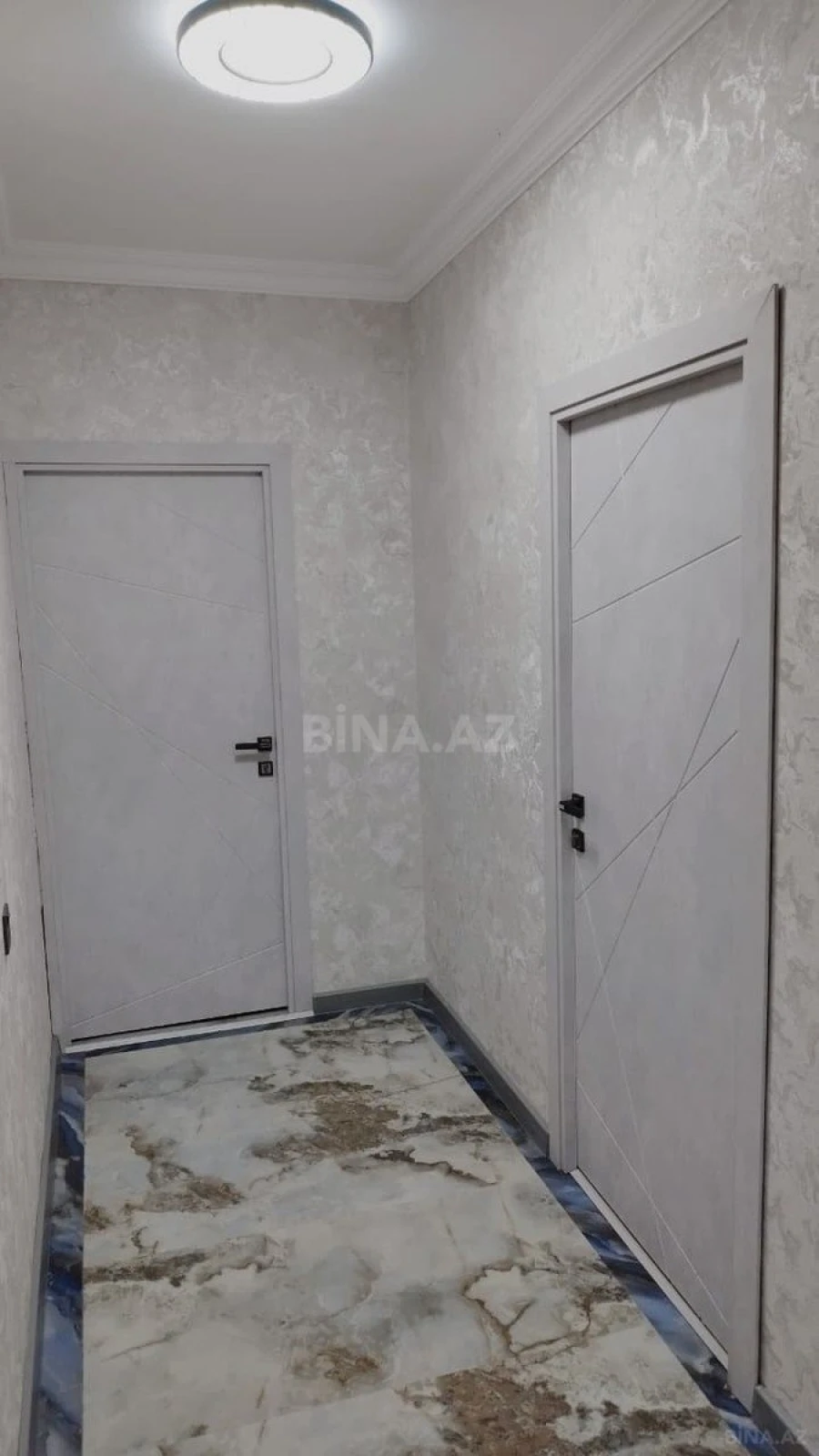 Satılır 5 otaqlı mənzil 120 m²
