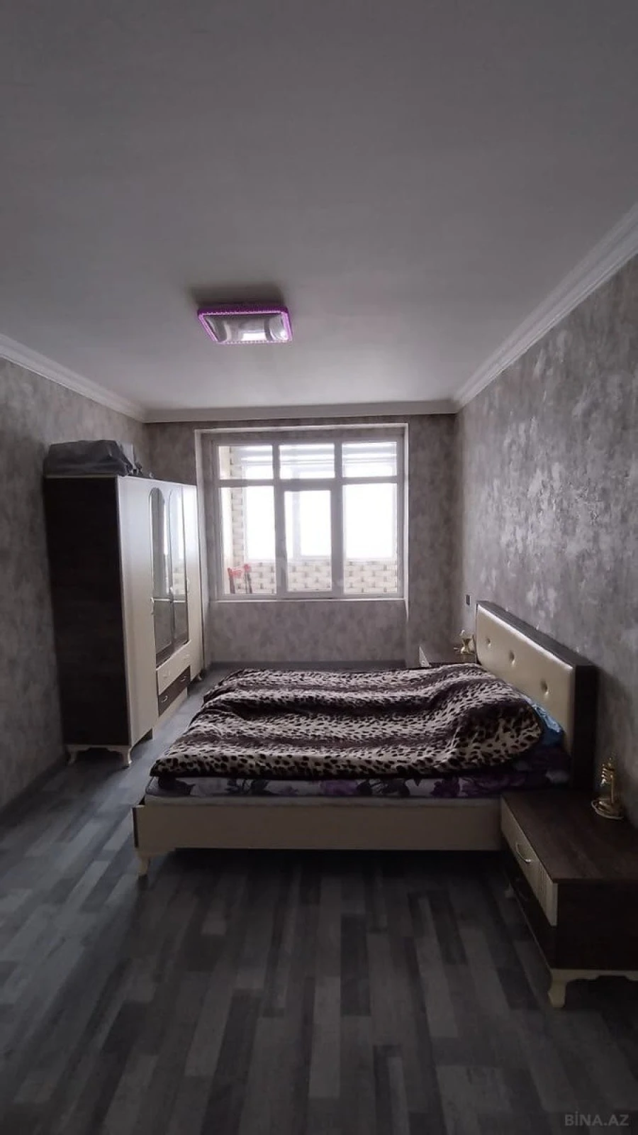 Satılır 5 otaqlı mənzil 120 m²