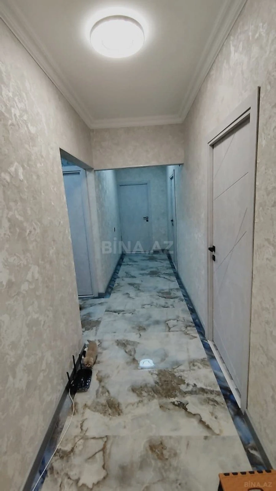 Satılır 5 otaqlı mənzil 120 m²