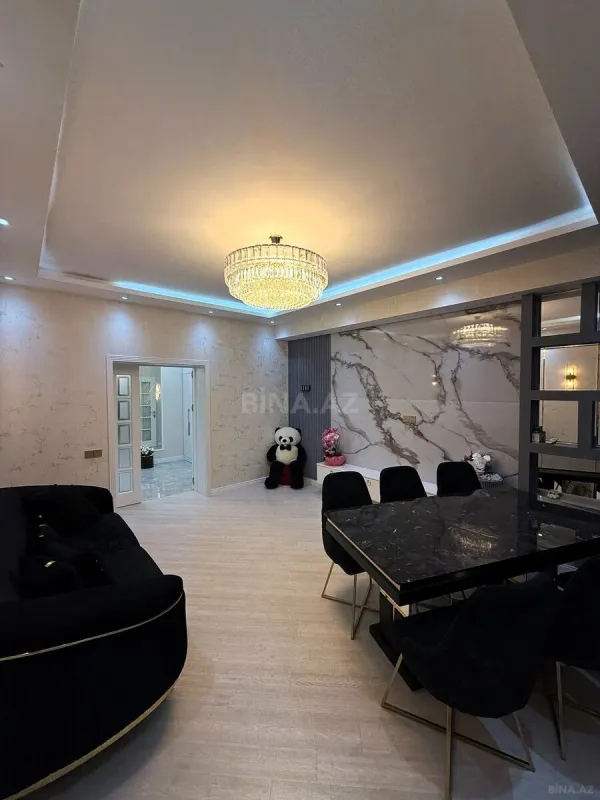 Satılır 3 otaqlı mənzil 101 m²