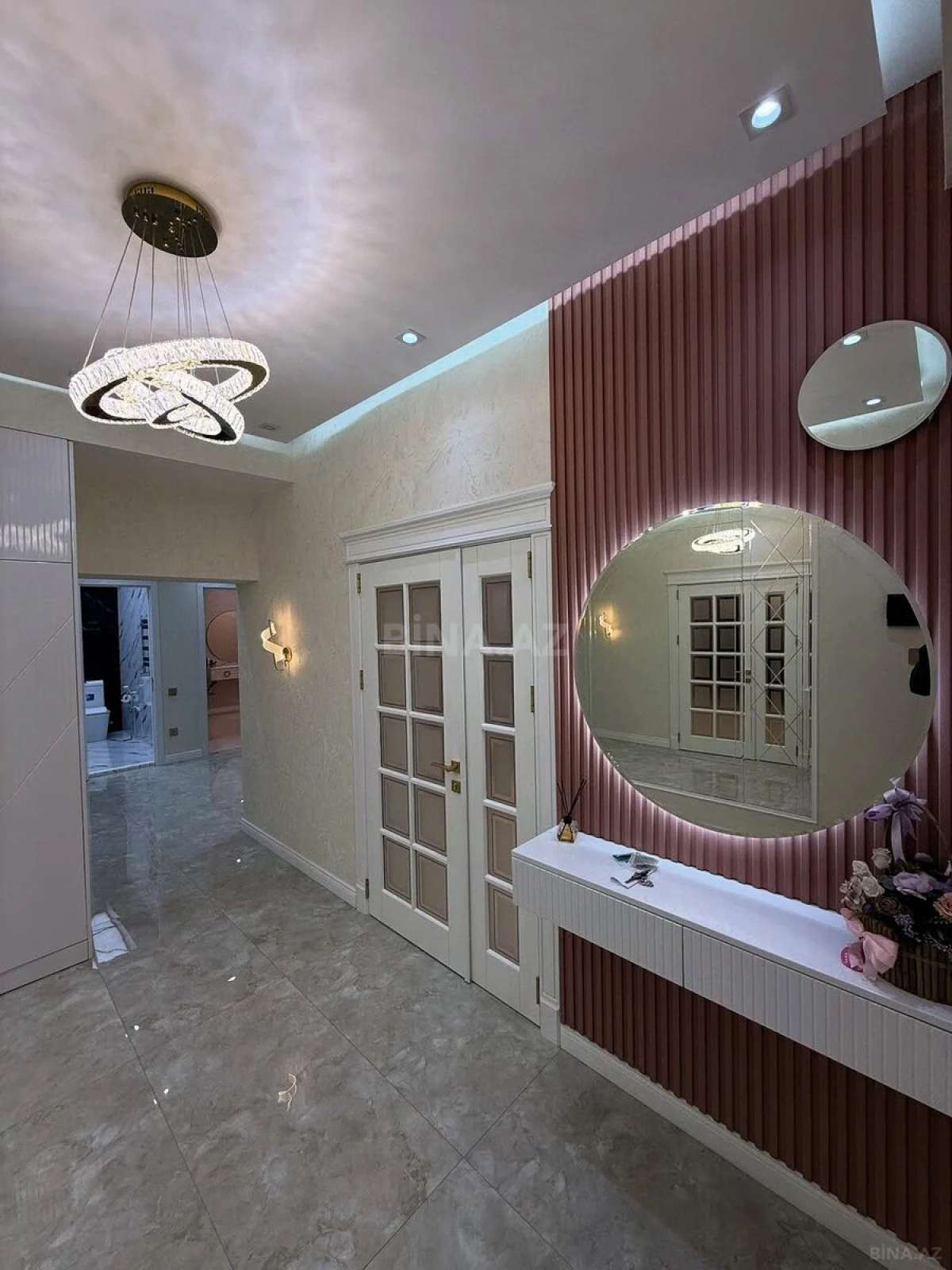 Satılır 3 otaqlı mənzil 101 m²