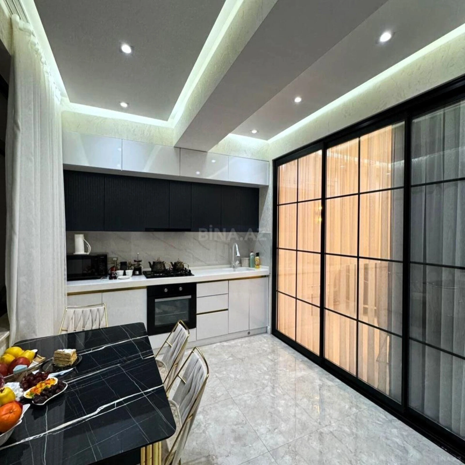 Satılır 3 otaqlı mənzil 101 m²