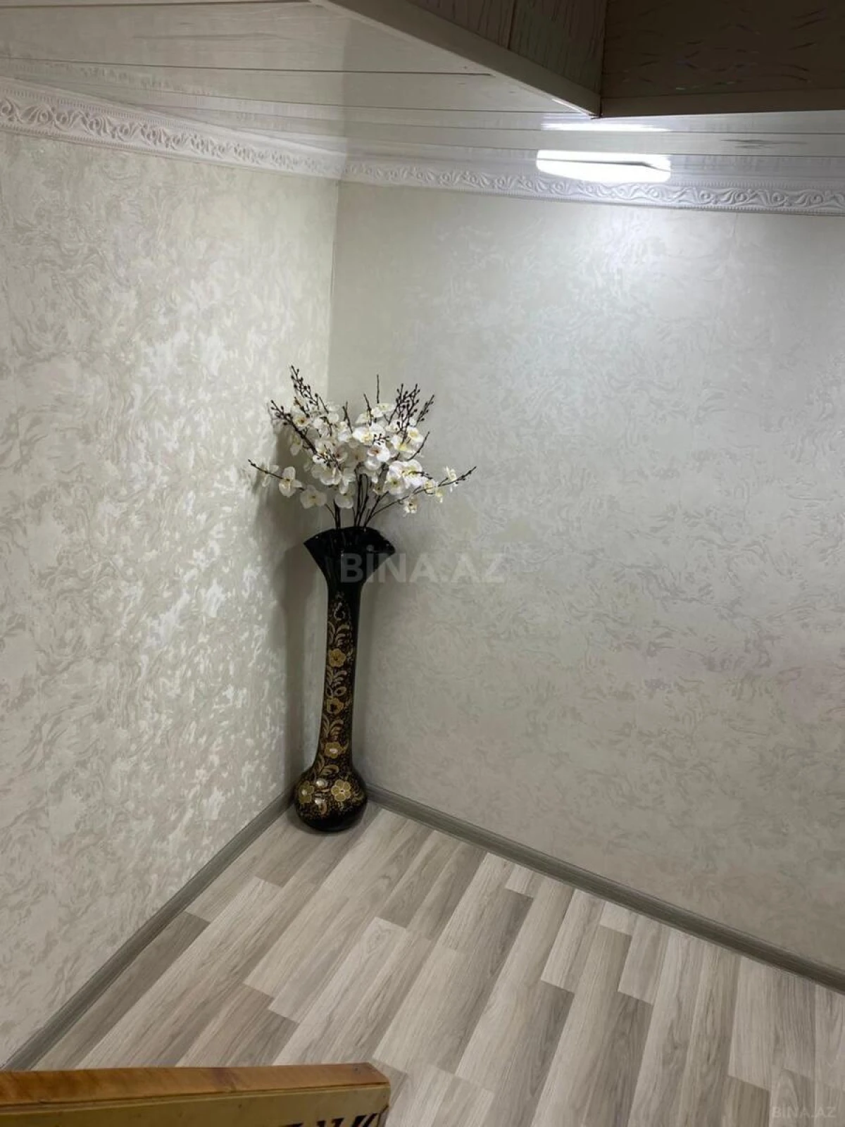Satılır 4 otaqlı mənzil 84 m²