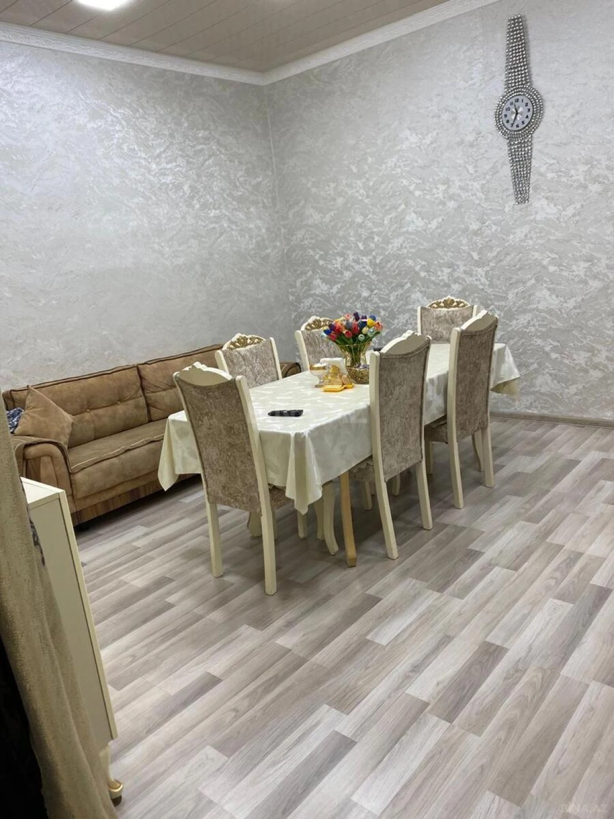 Satılır 4 otaqlı mənzil 84 m²