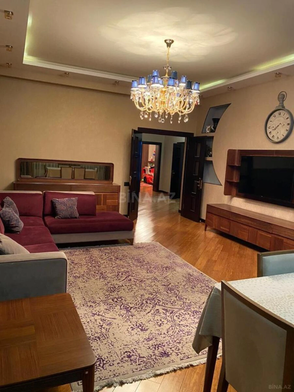 Satılır 3 otaqlı mənzil 155 m²