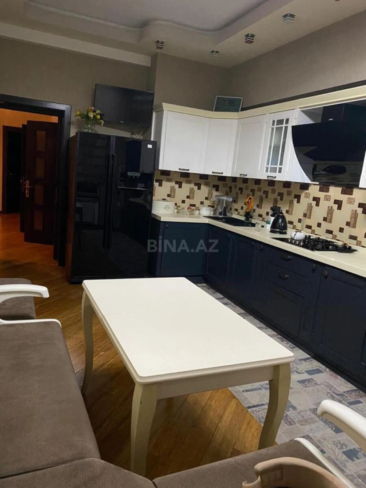 Satılır 3 otaqlı mənzil 155 m²