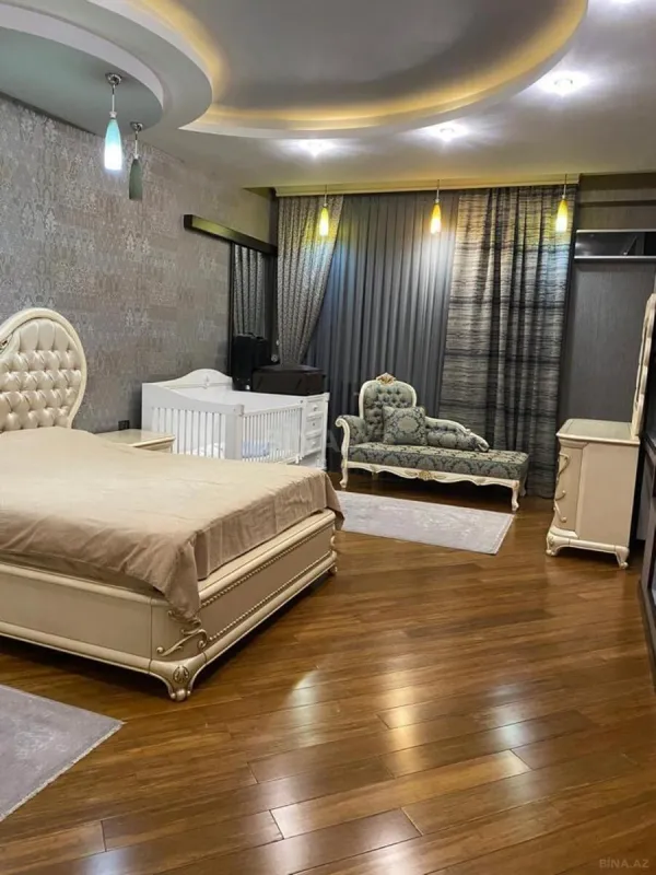 Satılır 3 otaqlı mənzil 155 m²