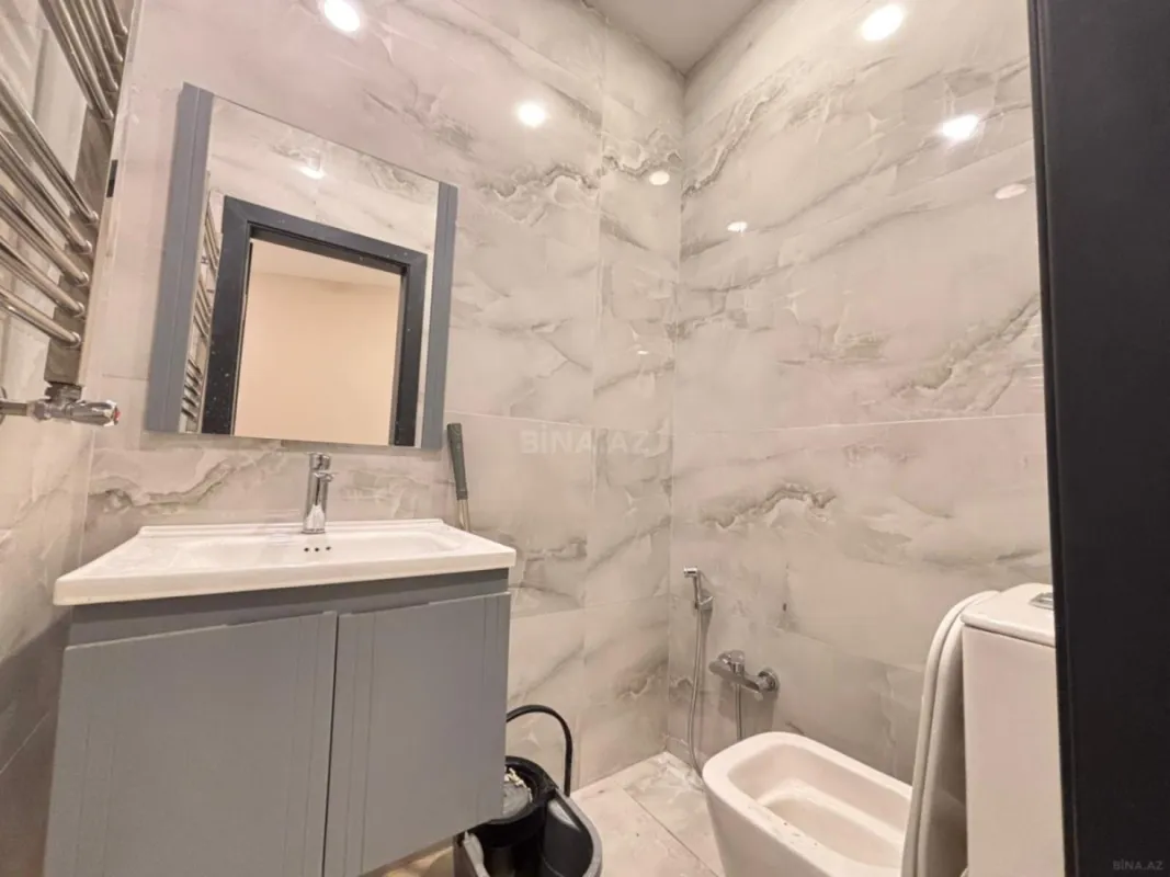 Satılır obyekt 330 m²