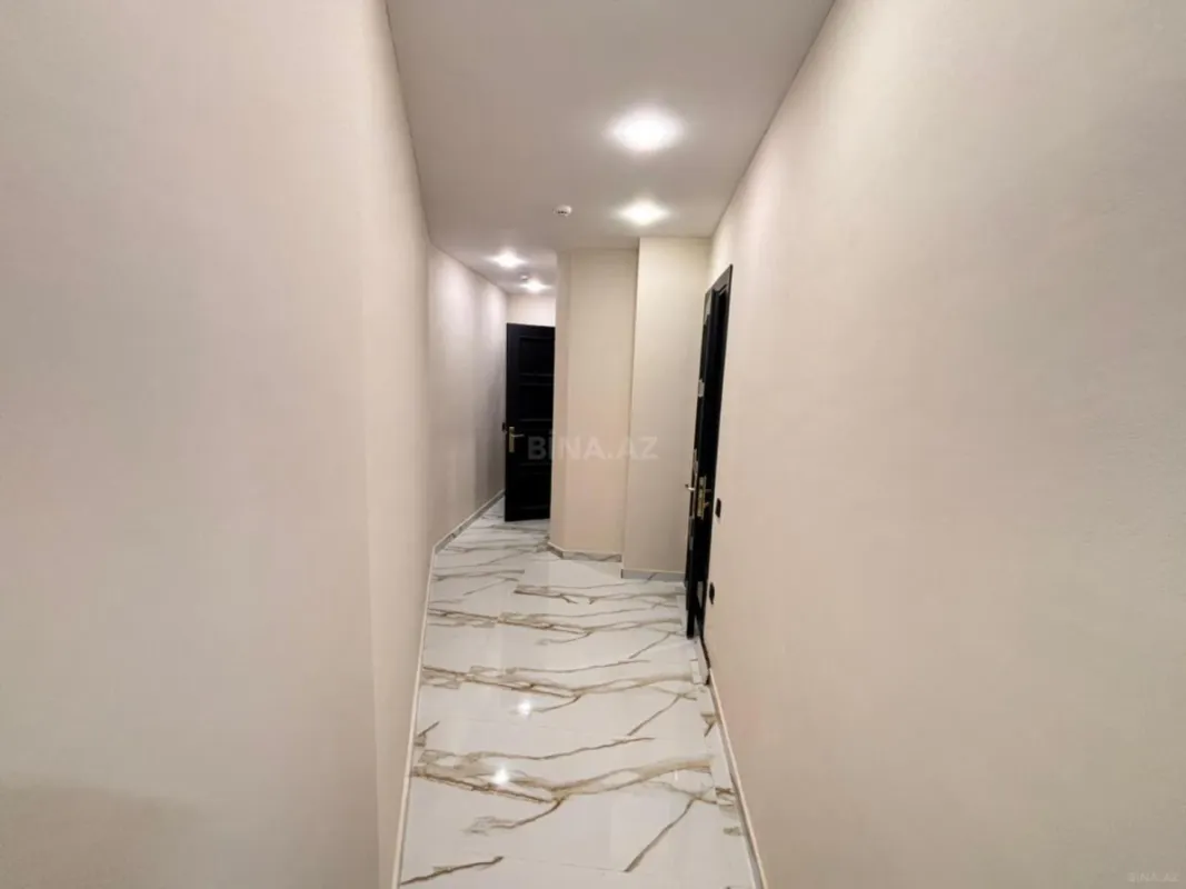 Satılır obyekt 330 m²