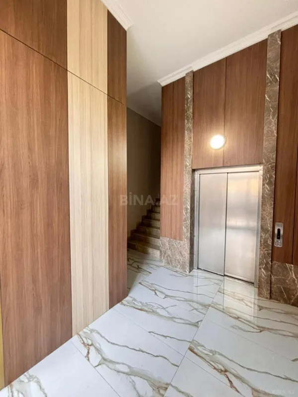 Satılır obyekt 330 m²