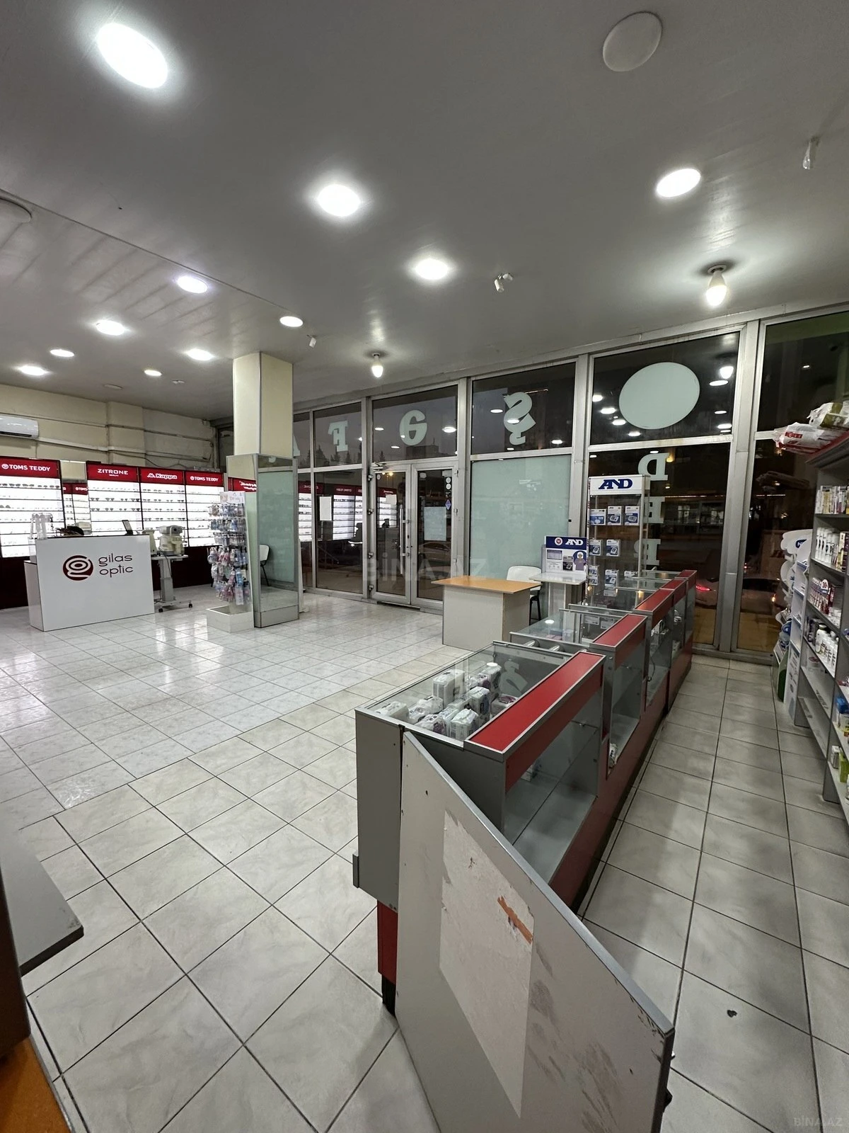 Kirayə verilir obyekt 200 m²