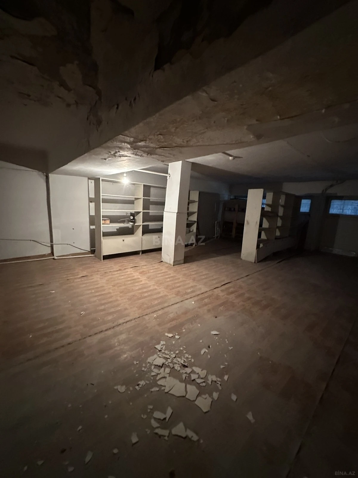 Kirayə verilir obyekt 200 m²