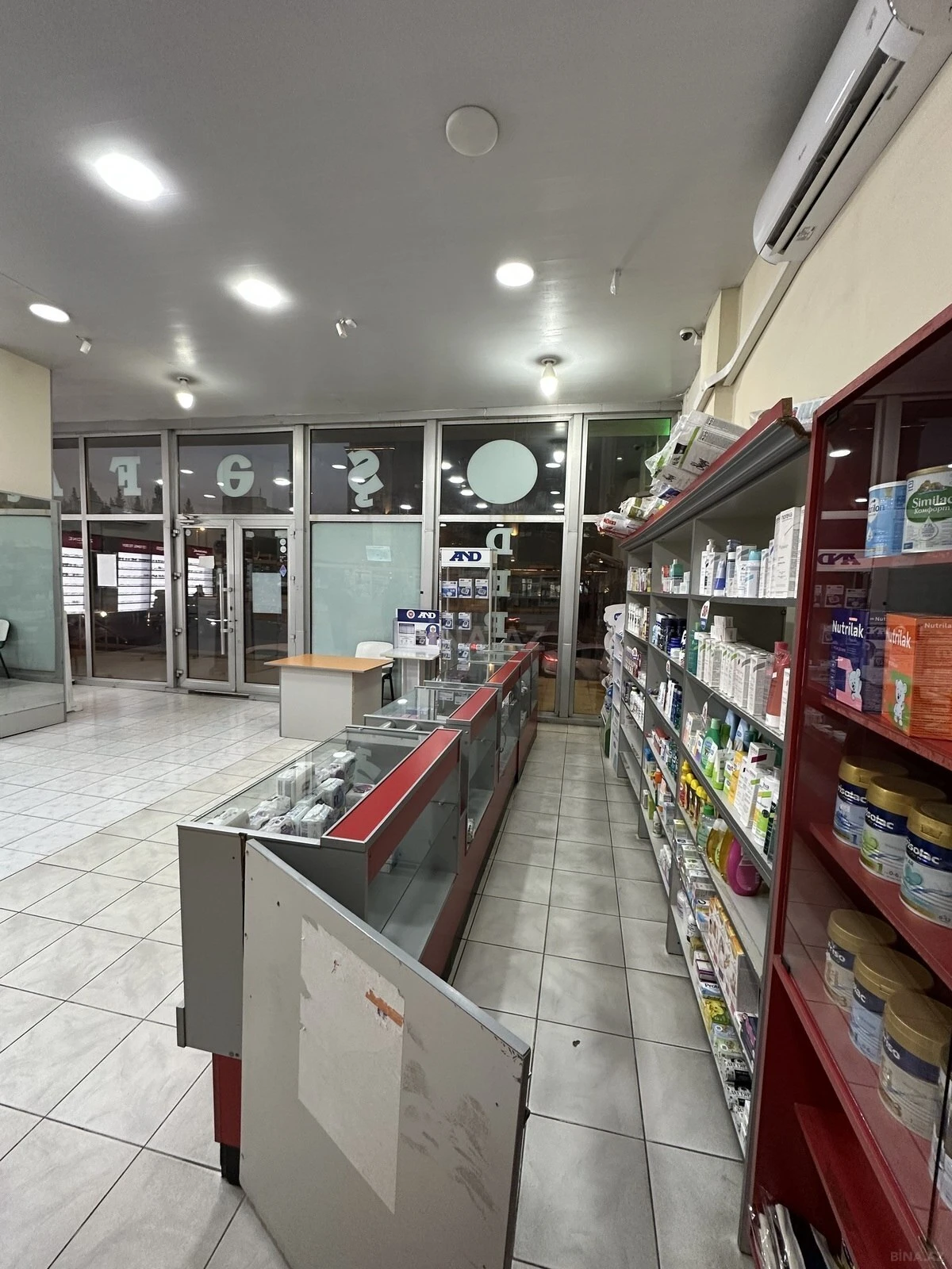 Kirayə verilir obyekt 200 m²