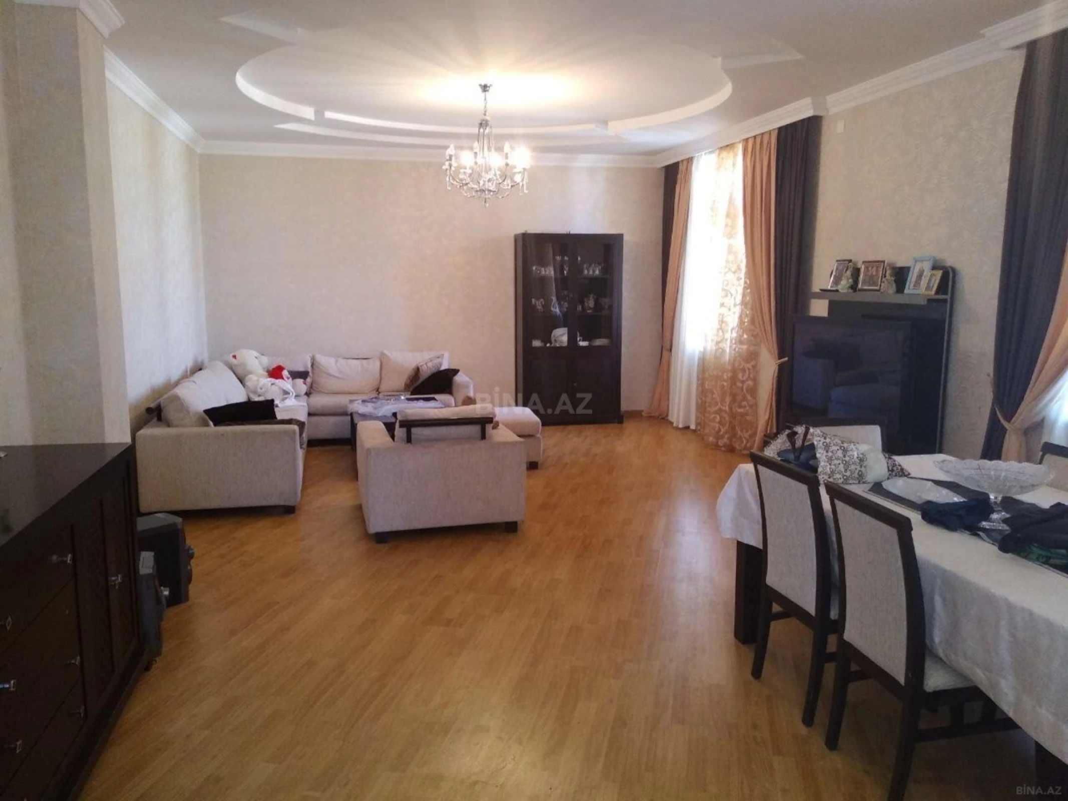Kirayə verilir 7 otaqlı həyət evi 500 m²