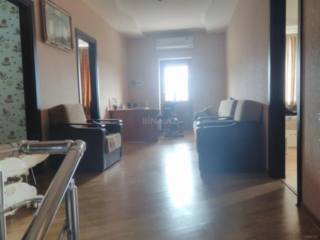 Kirayə verilir 7 otaqlı həyət evi 500 m²