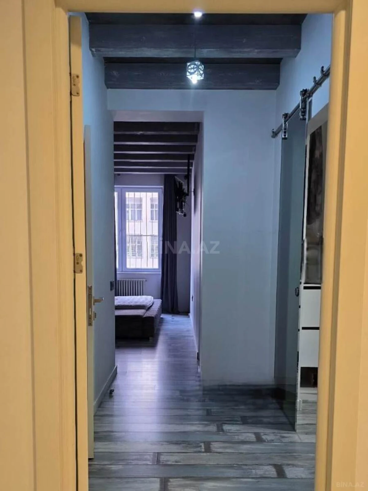Kirayə verilir 3 otaqlı mənzil 147 m²