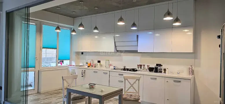 Kirayə verilir 3 otaqlı mənzil 147 m²