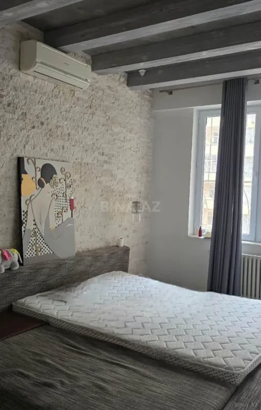Kirayə verilir 3 otaqlı mənzil 147 m²