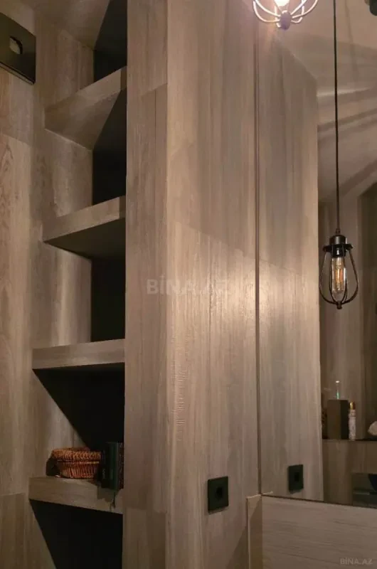 Kirayə verilir 3 otaqlı mənzil 147 m²
