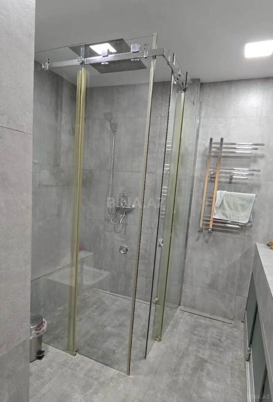Kirayə verilir 3 otaqlı mənzil 147 m²