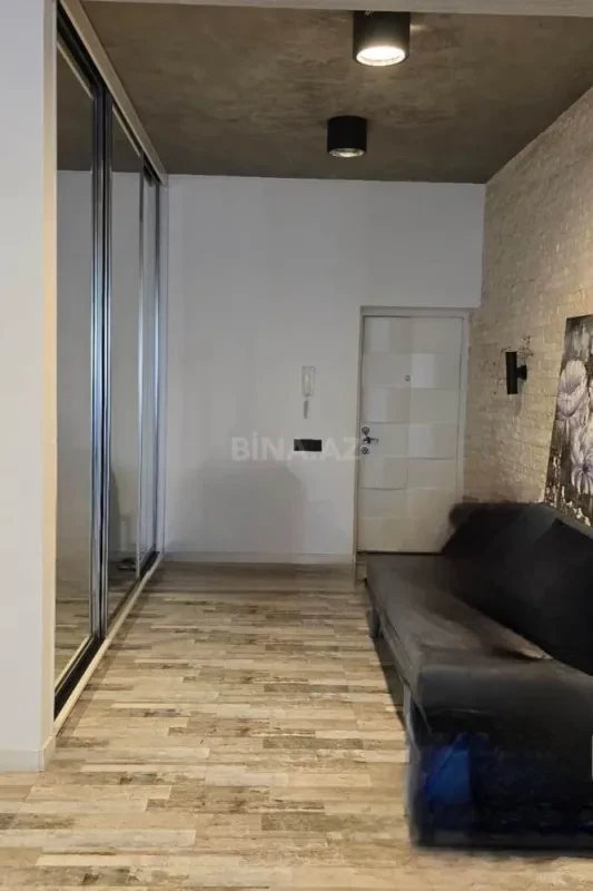 Kirayə verilir 3 otaqlı mənzil 147 m²