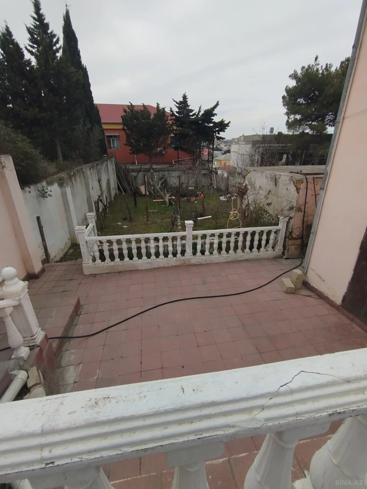 Satılır 4 otaqlı həyət evi 150 m²