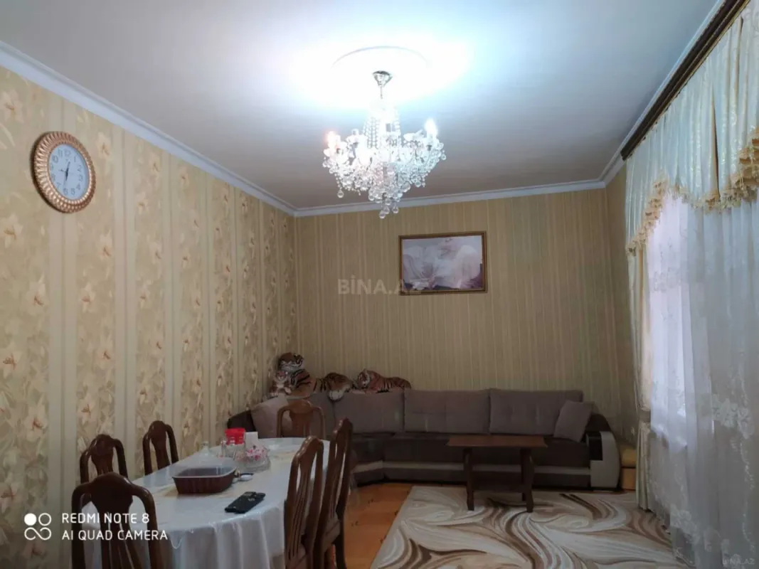 Satılır 4 otaqlı həyət evi 150 m²