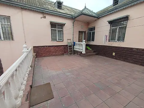 Satılır 4 otaqlı həyət evi 150 m²