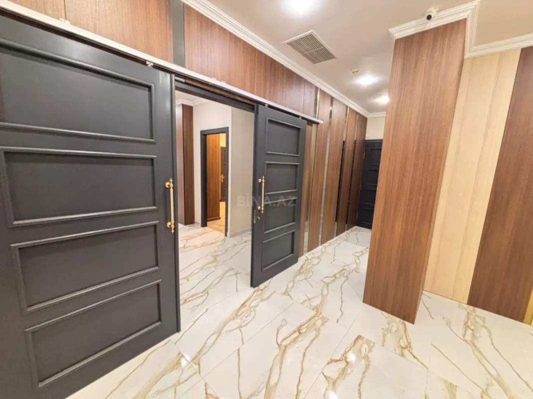 Satılır obyekt 550 m²